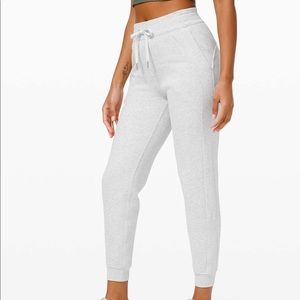 lululemon grey joggers